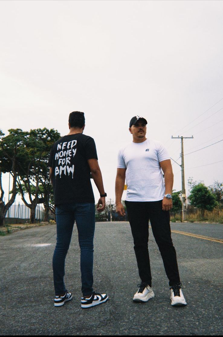KIT 2 CAMISETAS NEED MONEY BMW - RC13