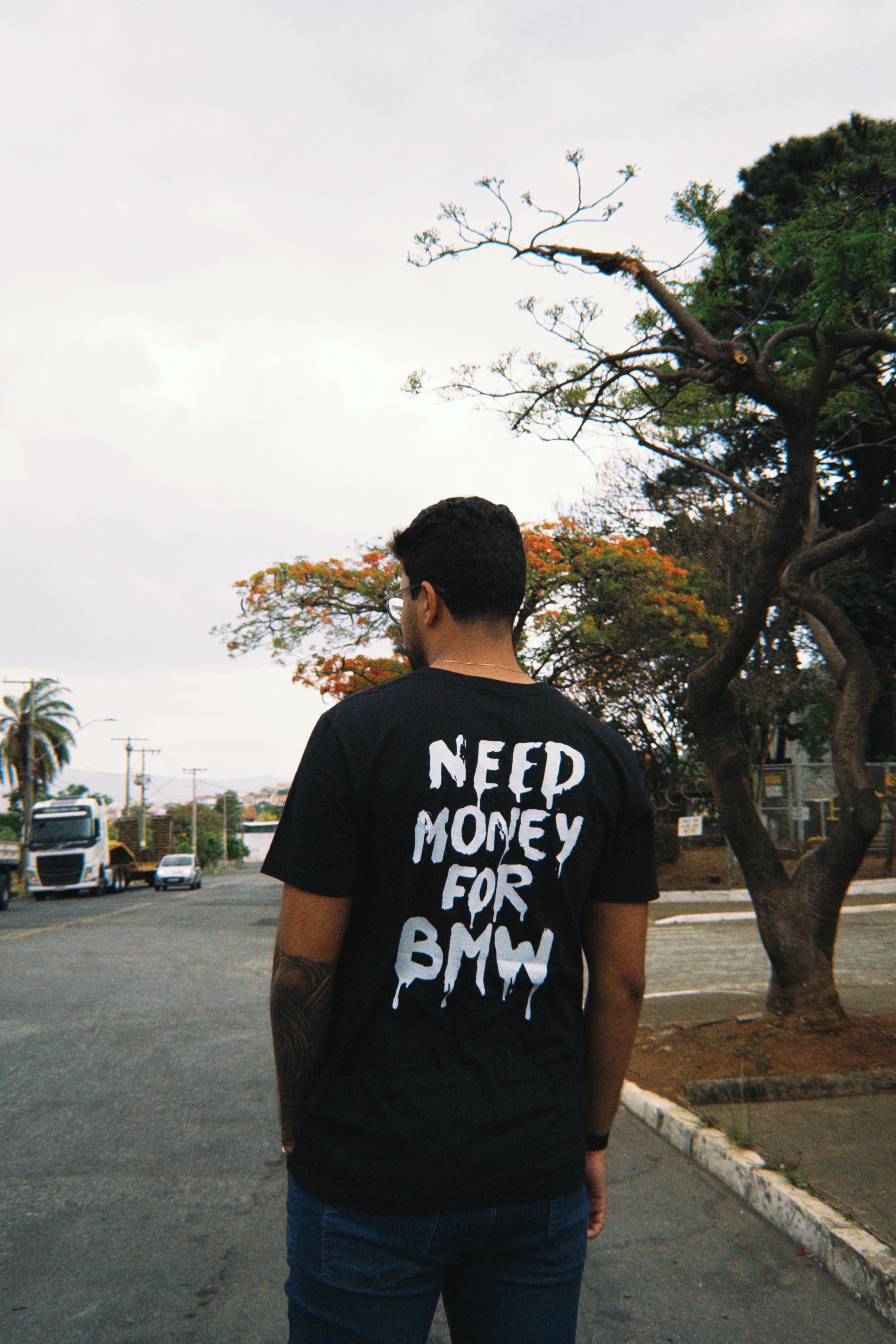 KIT 2 CAMISETAS NEED MONEY BMW - RC13